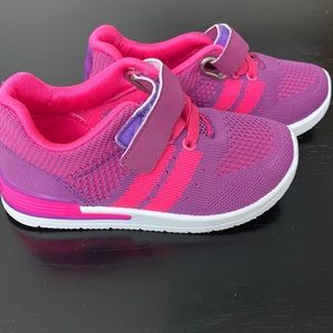 Toddler pink and purple tennis shoes. Size 9
